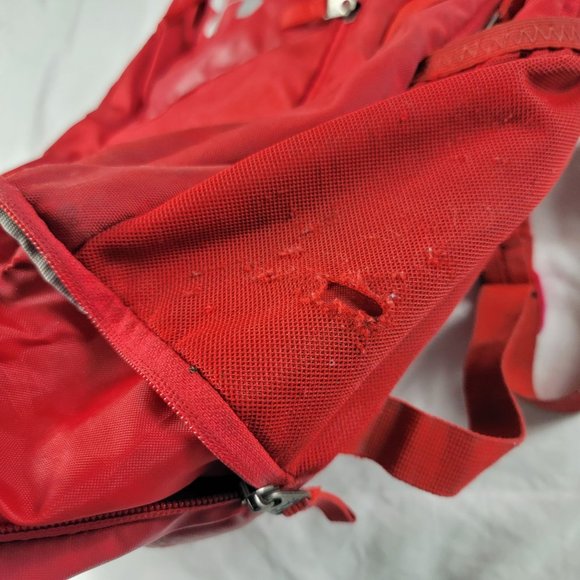 Under Armour Hustle 4.0 Red Backpack Expandable Lightweight Casual Travel - Picture 13 of 13